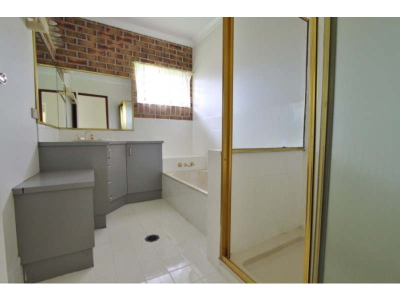 20 Grant Avenue, Kingaroy QLD 4610