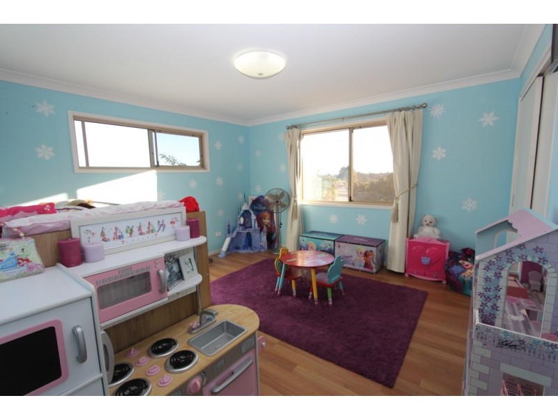 39 South Kerton Rd, Nanango QLD 4615