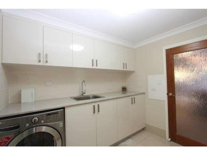 39 South Kerton Rd, Nanango QLD 4615