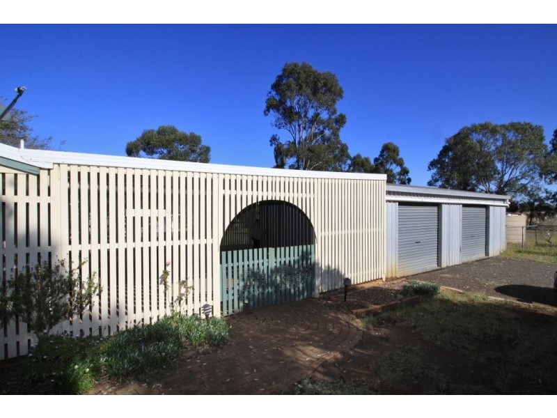 23 Keith Shaw Drive, Kingaroy QLD 4610