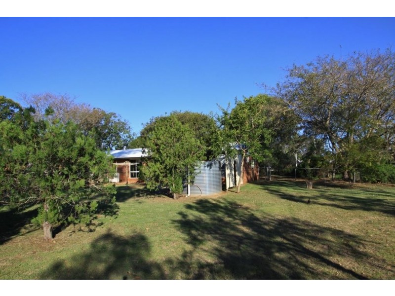 23 Keith Shaw Drive, Kingaroy QLD 4610