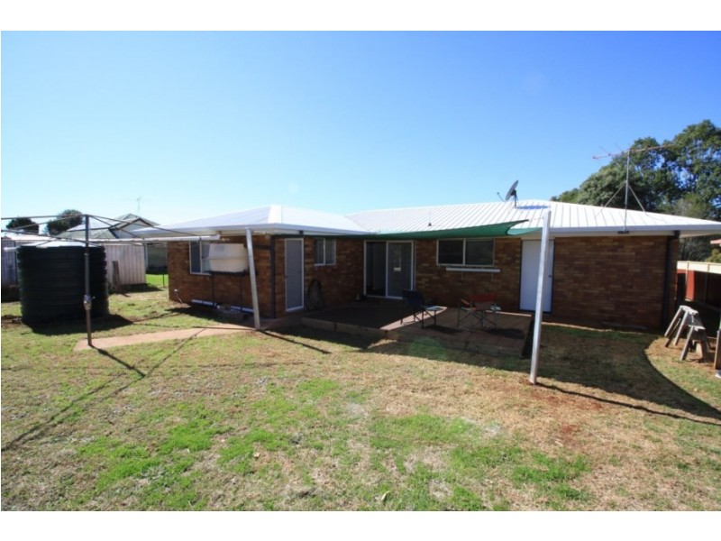 7 ANDREW STREET, Wooroolin QLD 4608