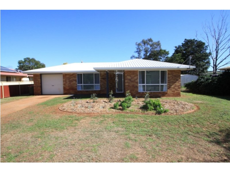 7 ANDREW STREET, Wooroolin QLD 4608