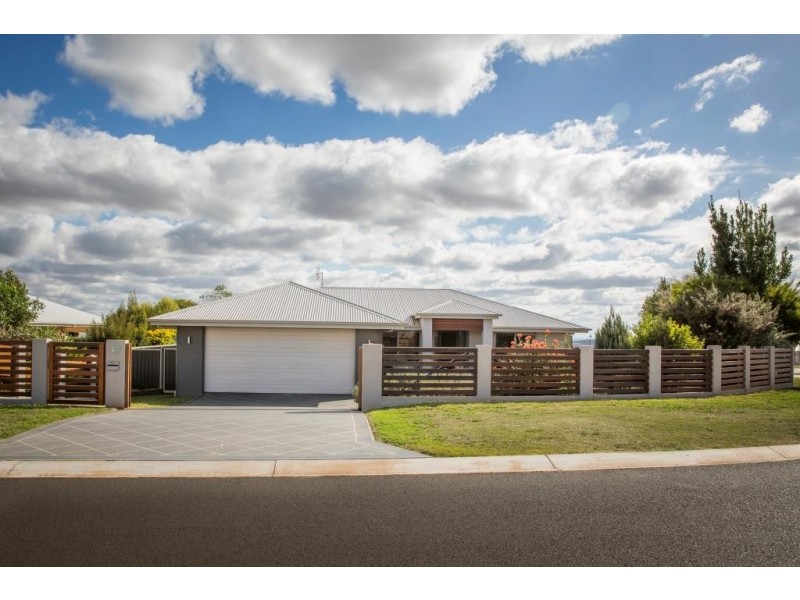 27 Bridgeman Parade, Kingaroy QLD 4610