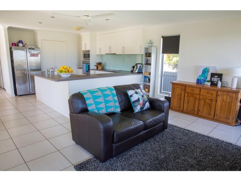 27 Bridgeman Parade, Kingaroy QLD 4610