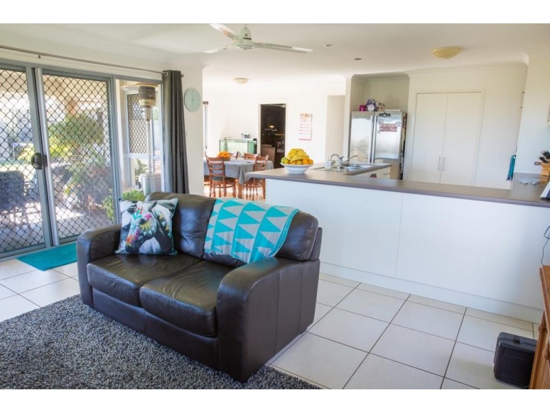 27 Bridgeman Parade, Kingaroy QLD 4610