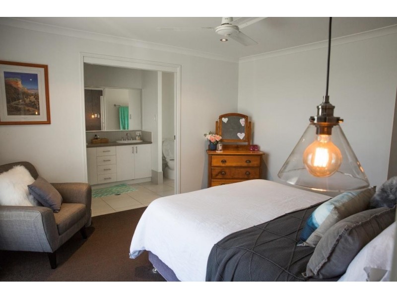 27 Bridgeman Parade, Kingaroy QLD 4610