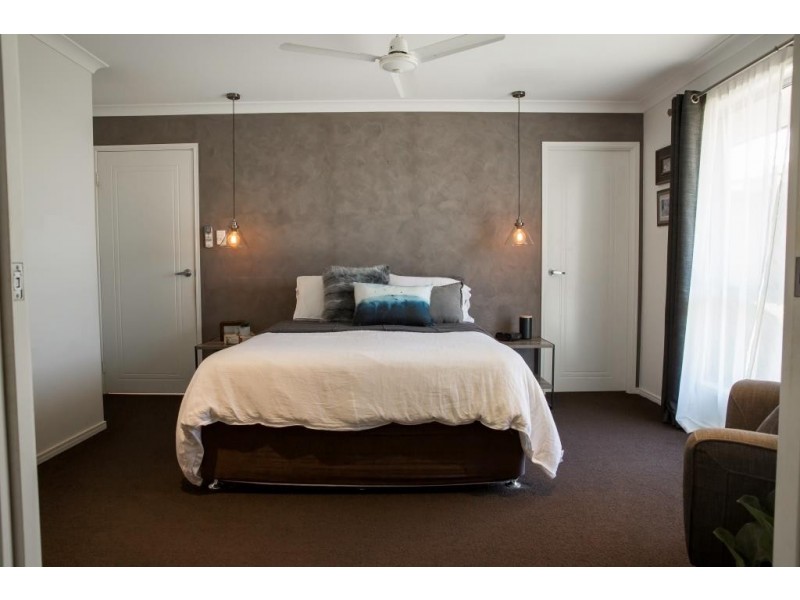 27 Bridgeman Parade, Kingaroy QLD 4610