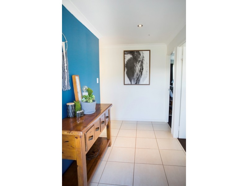 27 Bridgeman Parade, Kingaroy QLD 4610