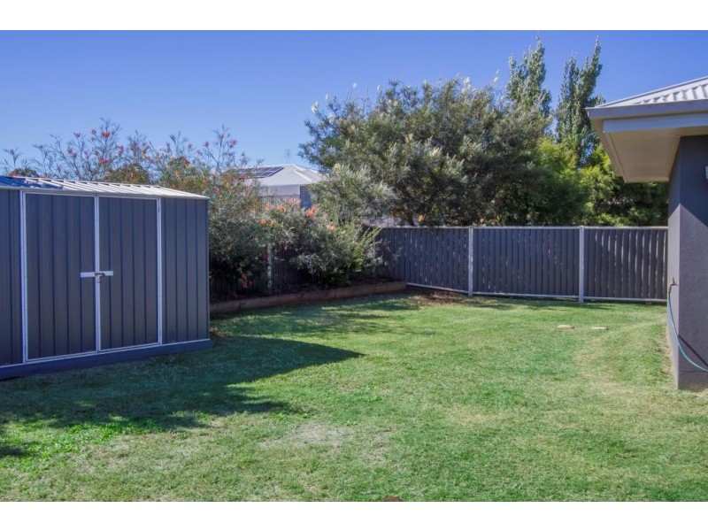 27 Bridgeman Parade, Kingaroy QLD 4610