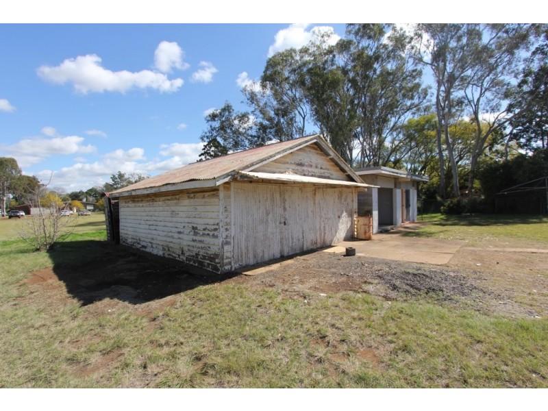 29 Hodge St, Kingaroy QLD 4610