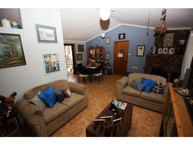 124 Brocklehurst Road, Wattle Camp QLD 4615