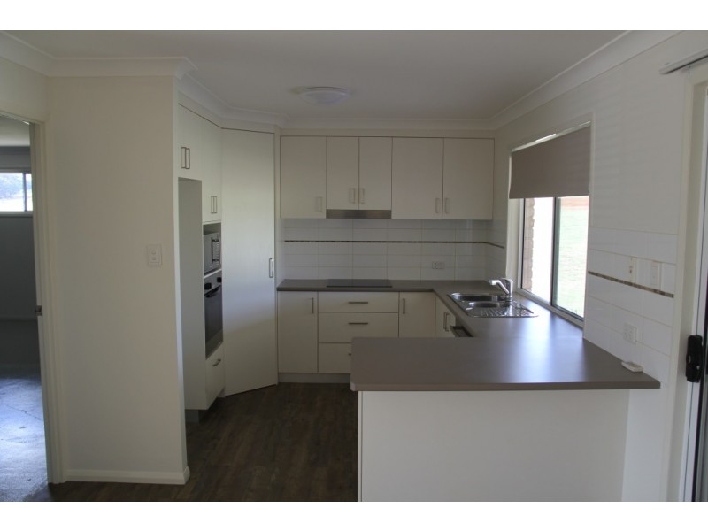 42 Premier, Kingaroy QLD 4610