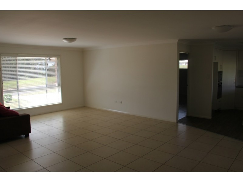42 Premier, Kingaroy QLD 4610