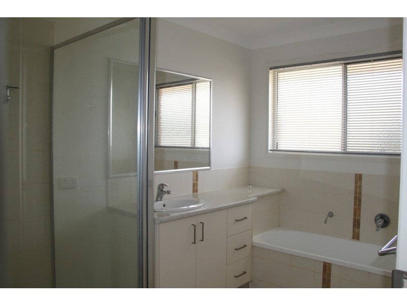 42 Premier, Kingaroy QLD 4610