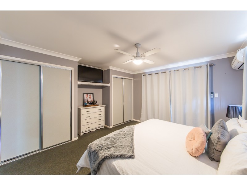 33 Farr Ct, Wattle Camp QLD 4615