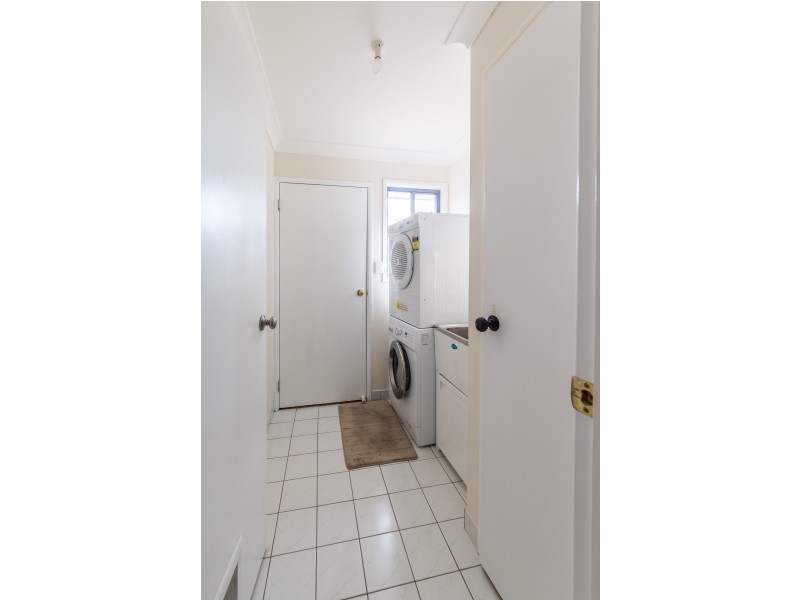 33 Farr Ct, Wattle Camp QLD 4615