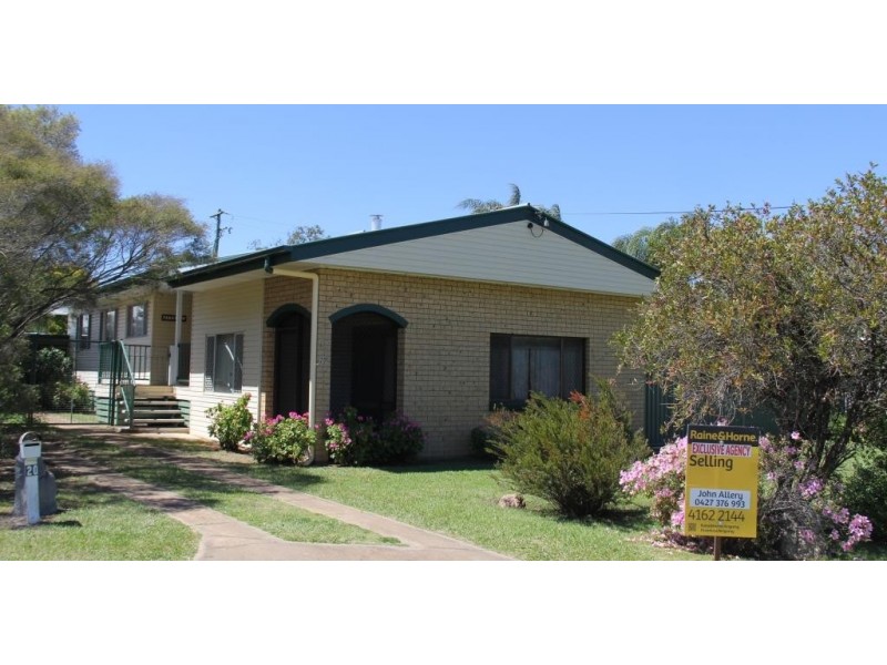 20 Baron Street, Kingaroy QLD 4610