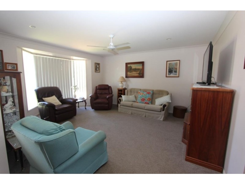 18 Cowie Drive, Kingaroy QLD 4610