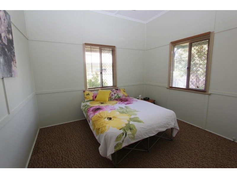 12 Fitzroy Street, Kingaroy QLD 4610