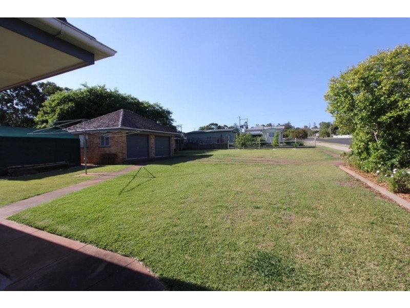 164 Doonkuna St, Kingaroy QLD 4610