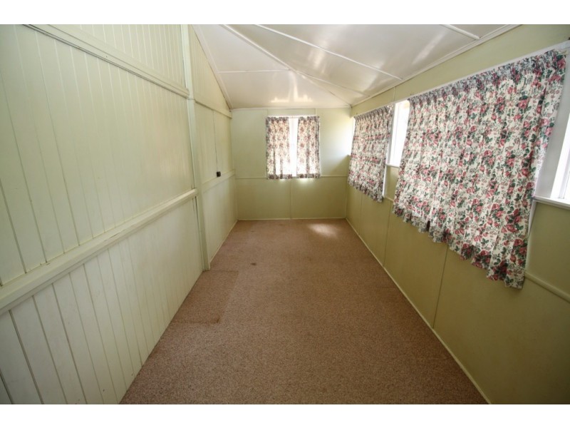 52 KNIGHT STREET, Kingaroy QLD 4610