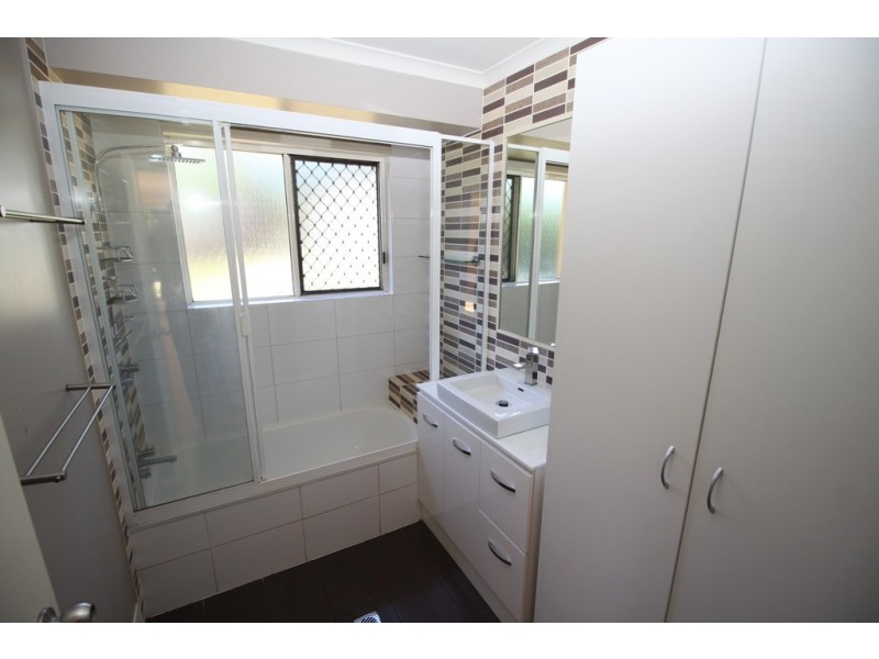 24-26 Earl Street, Memerambi QLD 4610