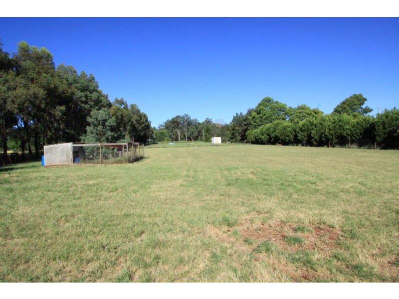 24-26 Earl Street, Memerambi QLD 4610