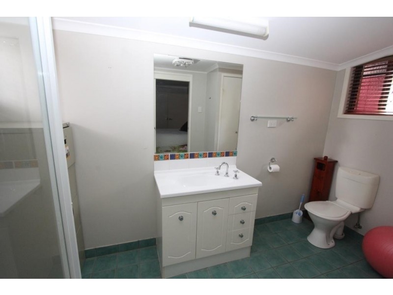 2 Vernor Place, Kingaroy QLD 4610