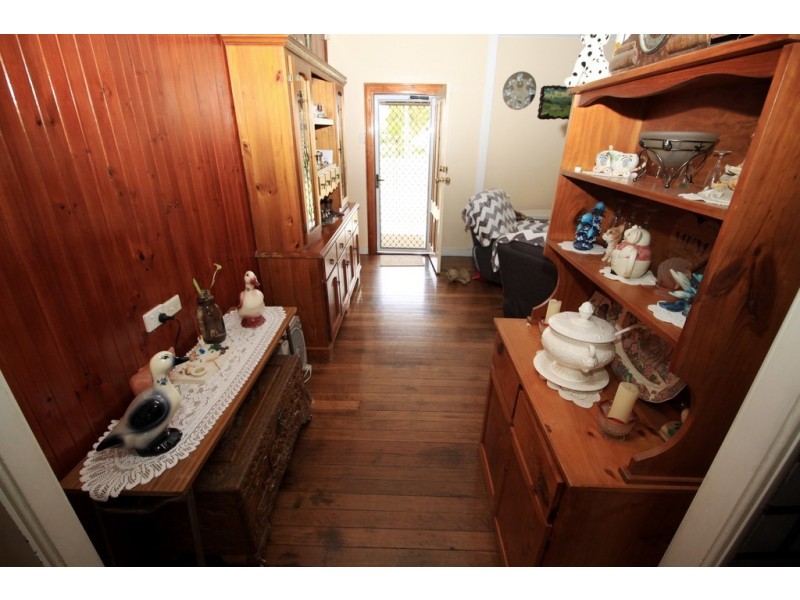 60 KNIGHT STREET, Kingaroy QLD 4610