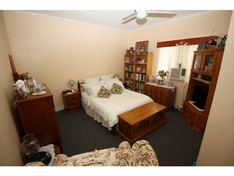 60 KNIGHT STREET, Kingaroy QLD 4610