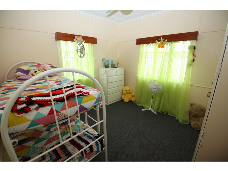 60 KNIGHT STREET, Kingaroy QLD 4610