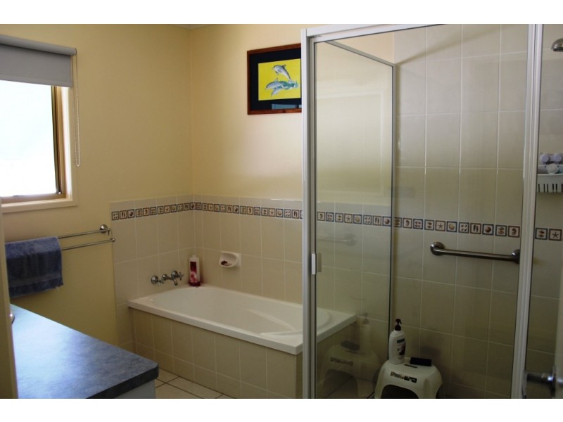 Wattle Camp QLD 4615