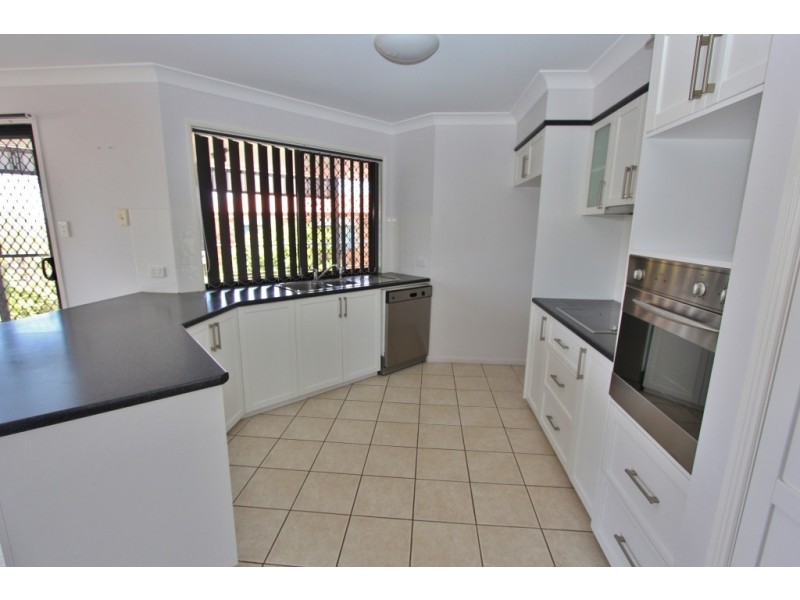 10 Adermann Drive, Kingaroy QLD 4610