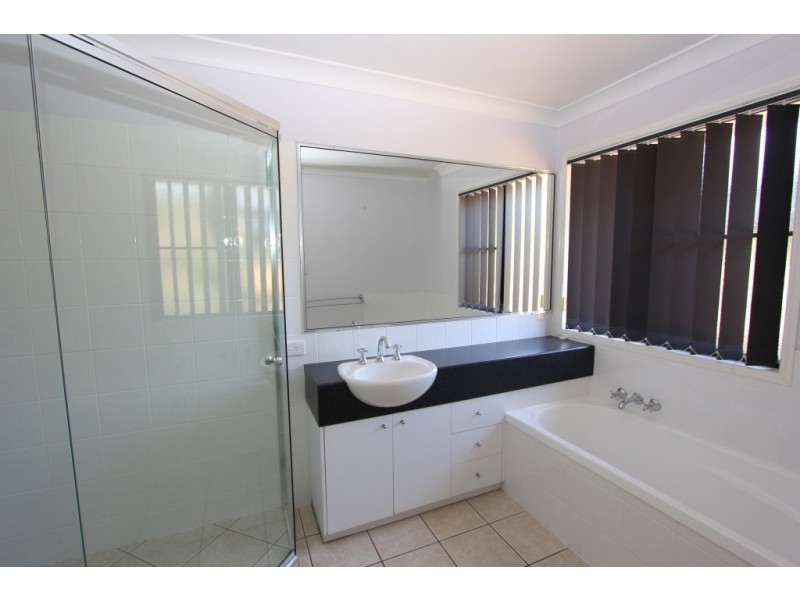 10 Adermann Drive, Kingaroy QLD 4610