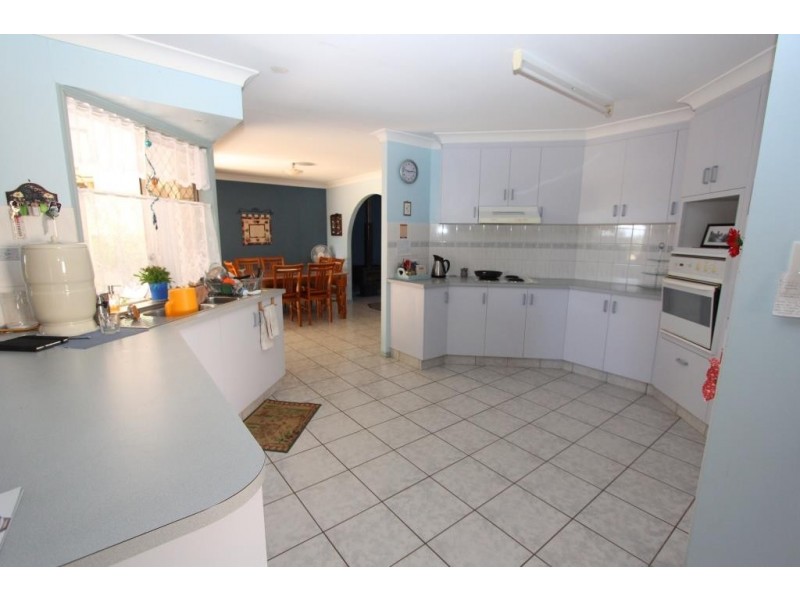 23 Kurtellen Cres, Kingaroy QLD 4610