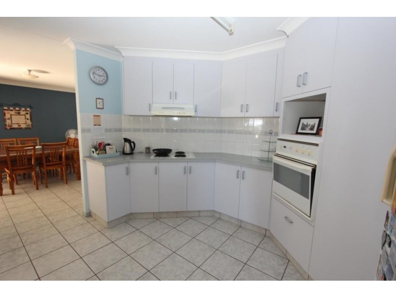 23 Kurtellen Cres, Kingaroy QLD 4610