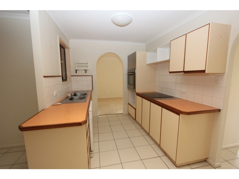 31 Hodge St, Kingaroy QLD 4610