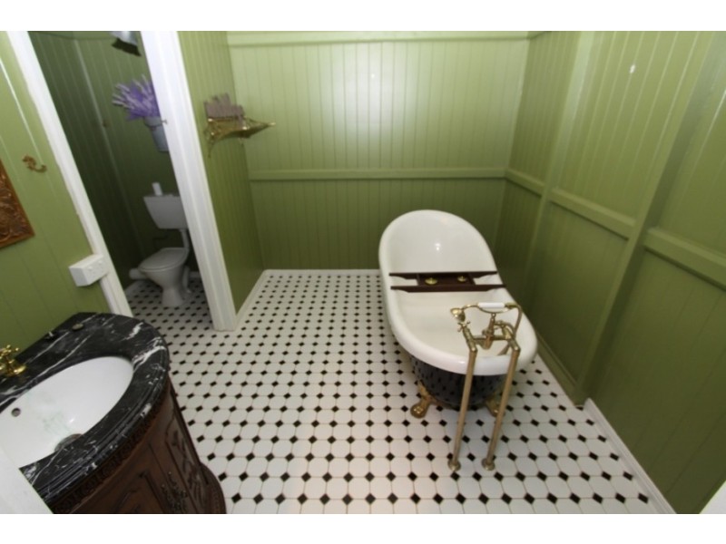 65 Albert Street, Kingaroy QLD 4610