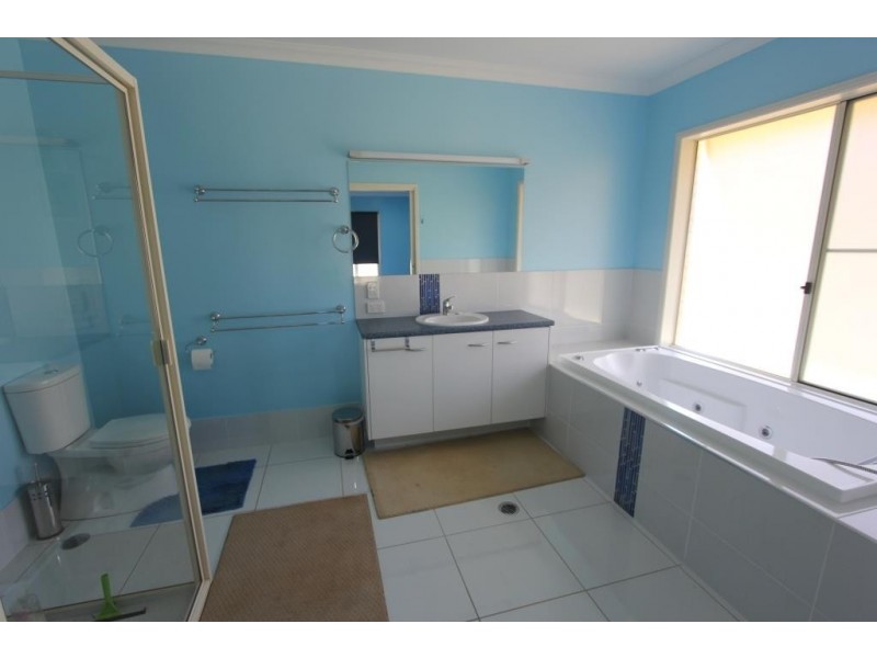 110 Couchmans Rd, Kingaroy QLD 4610