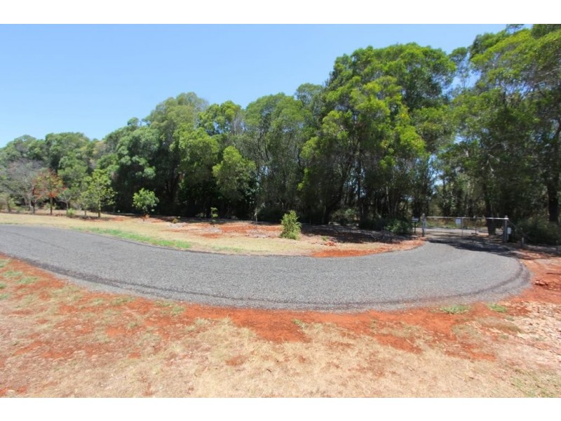 110 Couchmans Rd, Kingaroy QLD 4610