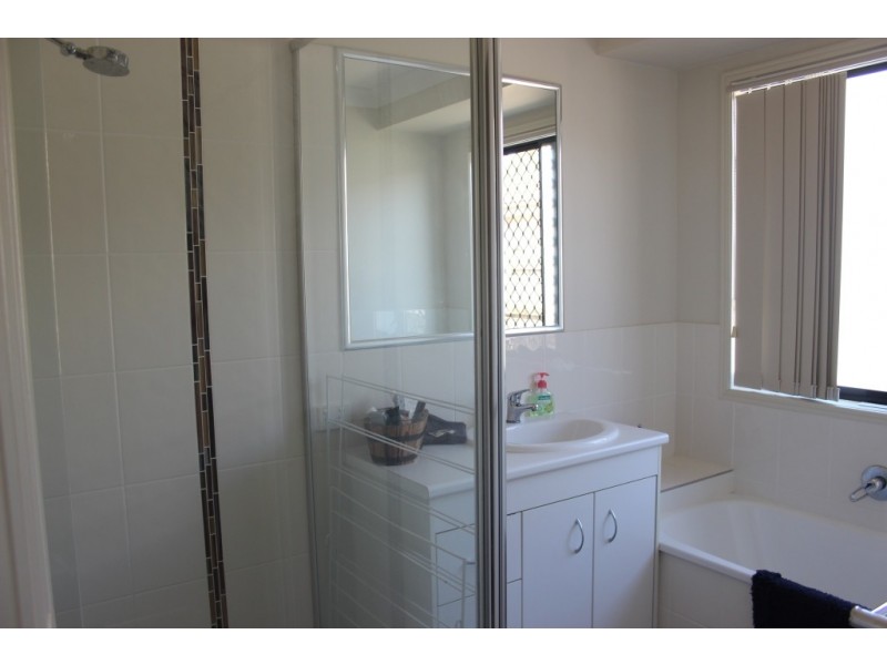 12 Parkside Drive, Kingaroy QLD 4610