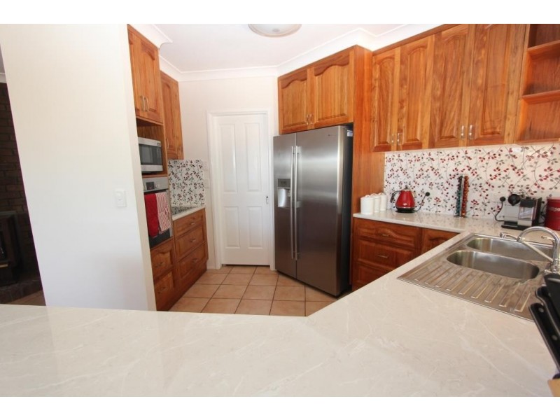 12 Kathy St, Kingaroy QLD 4610