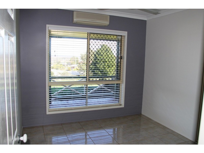 12 Kathy St, Kingaroy QLD 4610