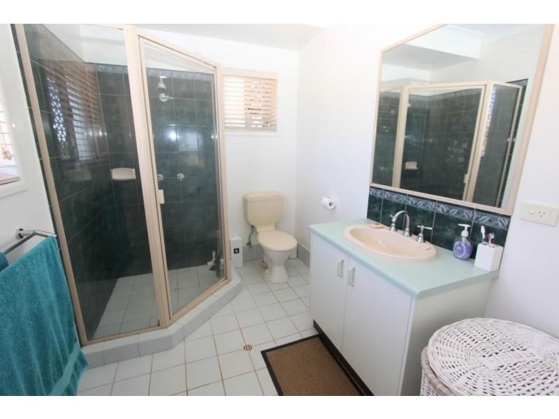 12 Kathy St, Kingaroy QLD 4610