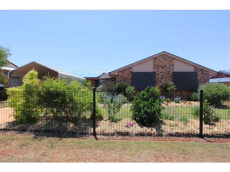 10 Margaret St, Kingaroy QLD 4610