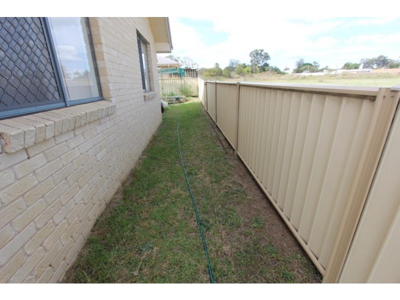 6/16 Queen St, Kingaroy QLD 4610