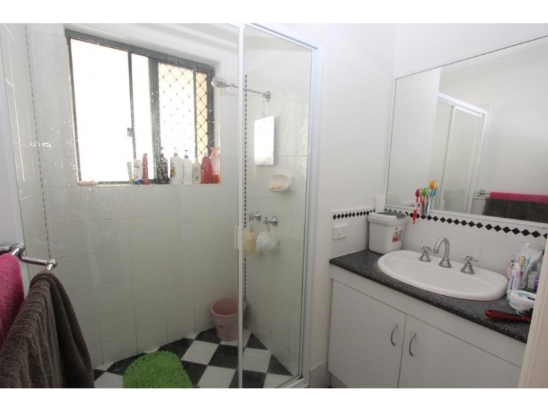 6/16 Queen St, Kingaroy QLD 4610
