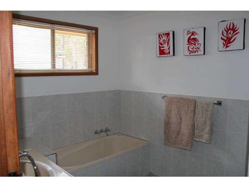 19a Jonelle Street, Kingaroy QLD 4610