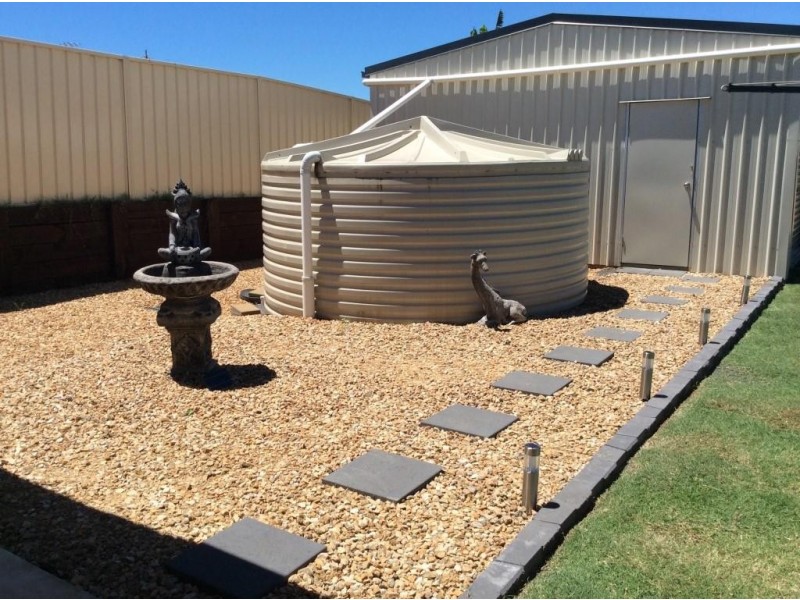 7 Allan Place, Kingaroy QLD 4610